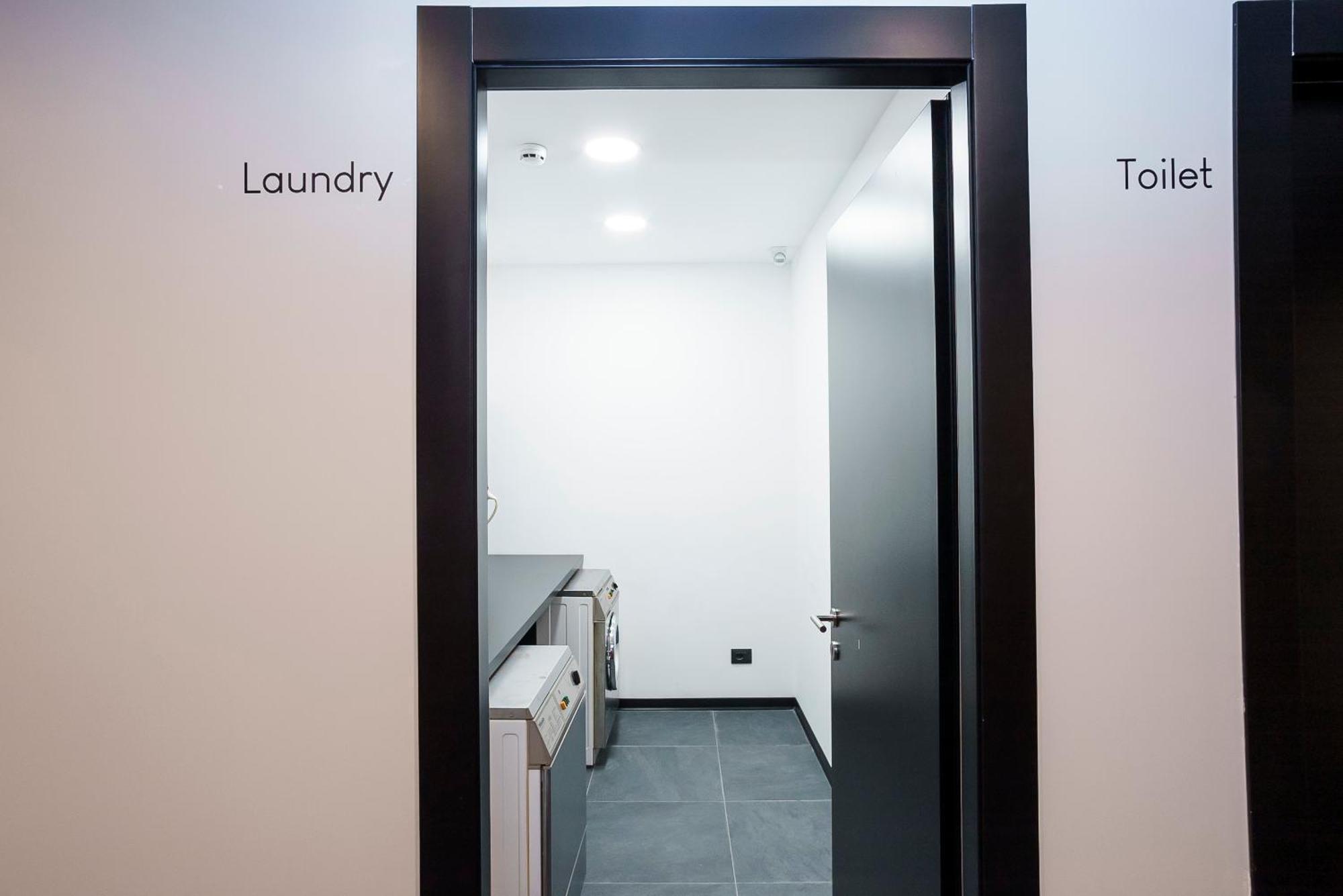 Aparthotel Colombo Roma Екстериор снимка