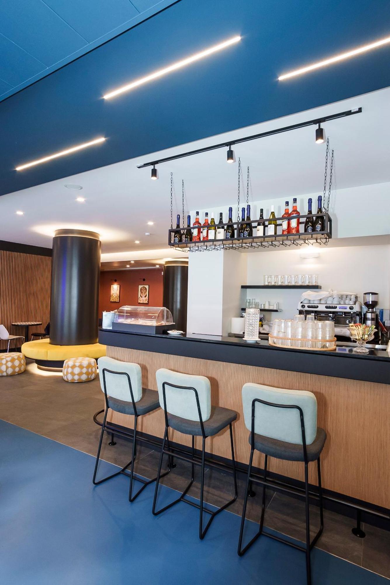 Aparthotel Colombo Roma Екстериор снимка