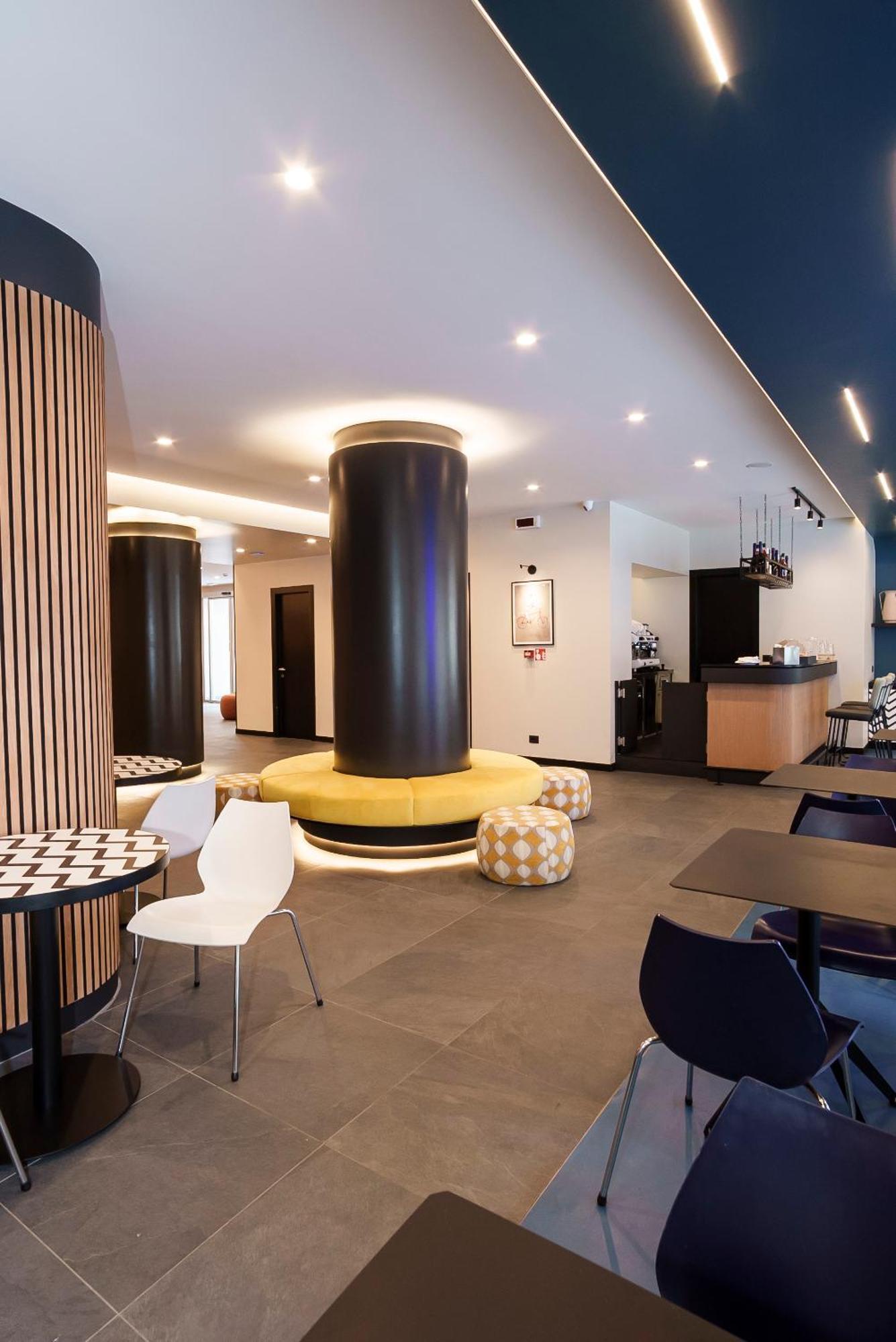Aparthotel Colombo Roma Екстериор снимка