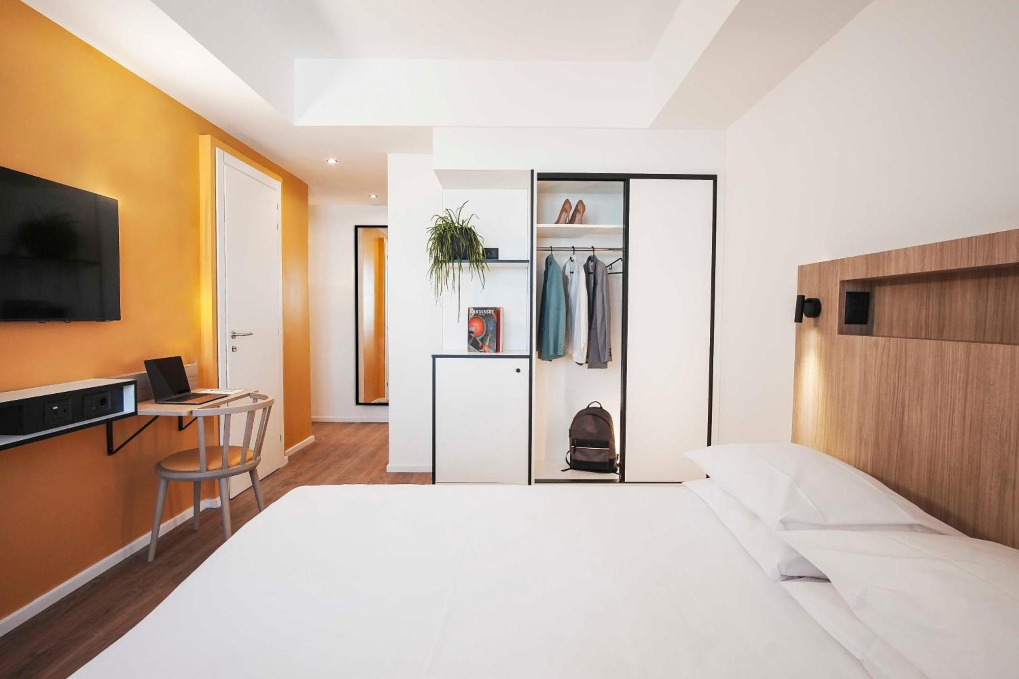 Aparthotel Colombo Roma Екстериор снимка